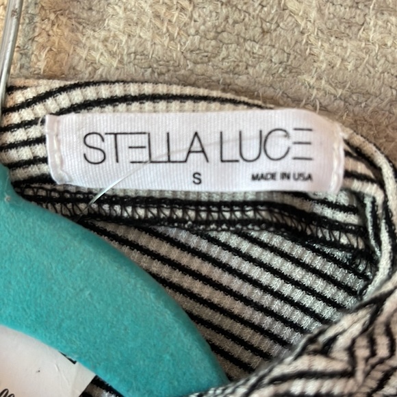 NWT - Picture 4 of 4